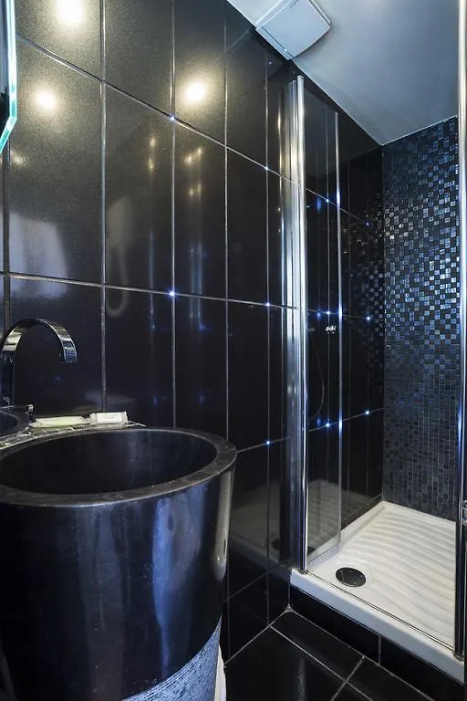 Hotel Du Bresil باريس 2*,